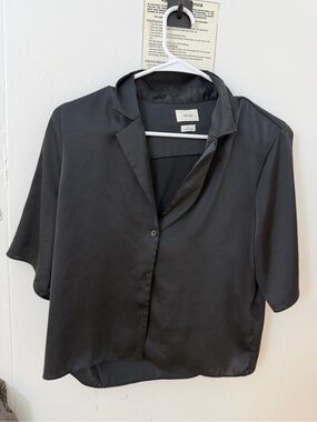 Wilfred Black Satin Short-Sleeve Button Blouse